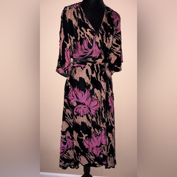Zara Devore Velvet Wrap Black and Pink Midi Dress - No call outs EUC - Picture 3 of 7